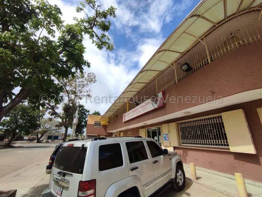 Comercial (Local Comercial) en Venta en Parque Valencia, Carabobo - 185