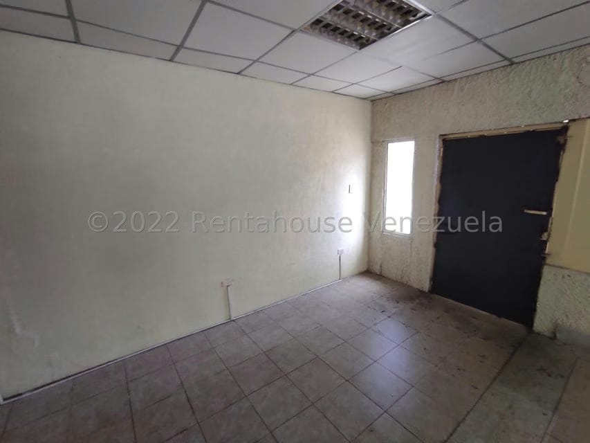 Comercial (Local Comercial) en Venta en Parque Valencia, Carabobo - 194