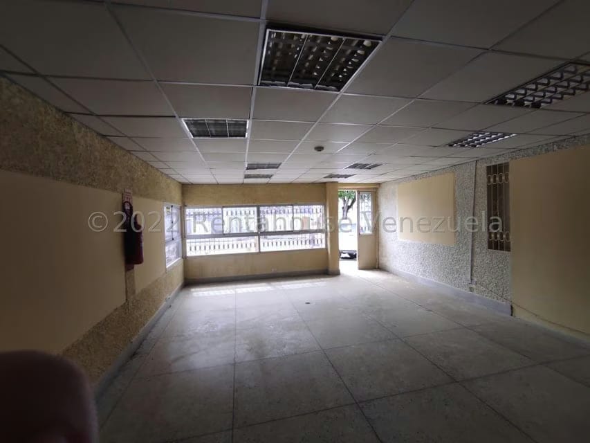 Comercial (Local Comercial) en Venta en Parque Valencia, Carabobo - 197