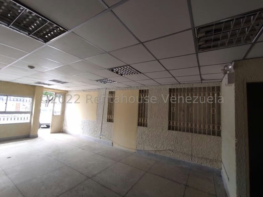 Comercial (Local Comercial) en Venta en Parque Valencia, Carabobo - 198