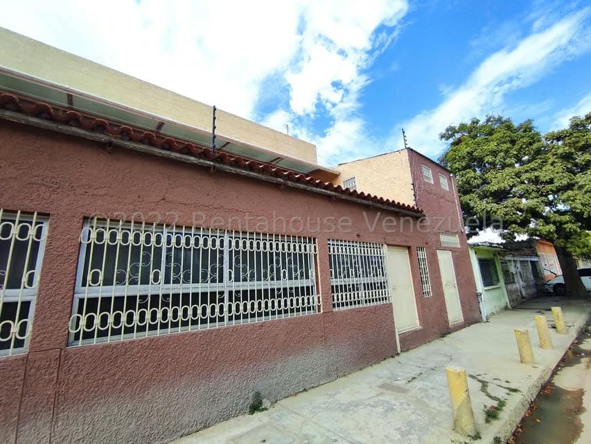 Comercial (Local Comercial) en Venta en Parque Valencia, Carabobo - 199