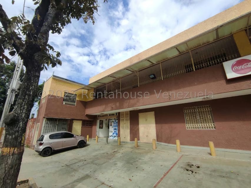 Comercial (Local Comercial) en Venta en Parque Valencia, Carabobo - 209