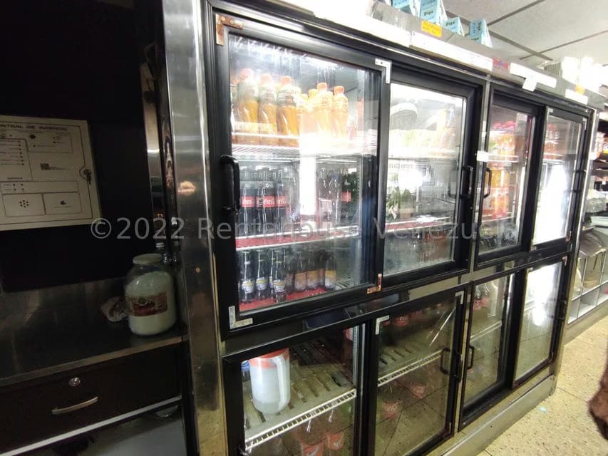 Comercial (Local Comercial) en Venta en Parque Valencia, Carabobo - 24