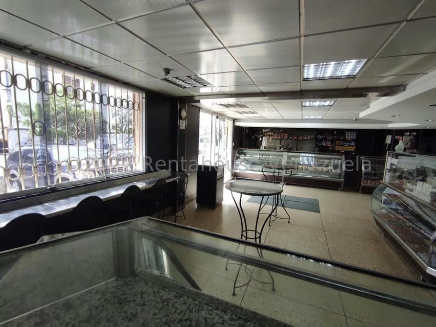 Comercial (Local Comercial) en Venta en Parque Valencia, Carabobo - 39
