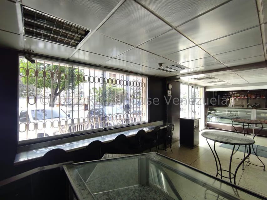 Comercial (Local Comercial) en Venta en Parque Valencia, Carabobo - 40