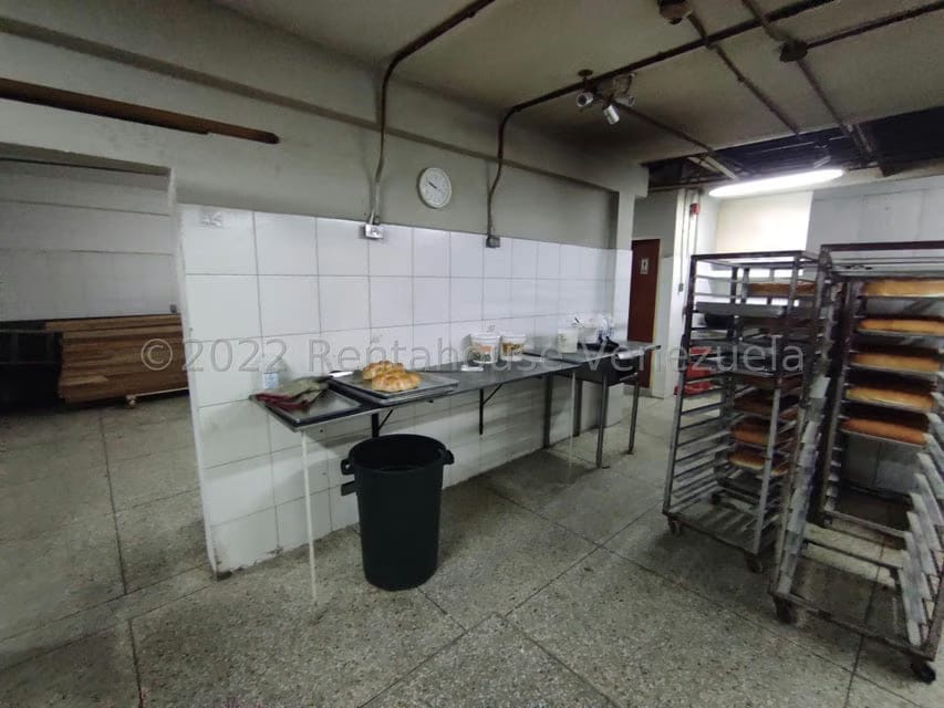 Comercial (Local Comercial) en Venta en Parque Valencia, Carabobo - 48