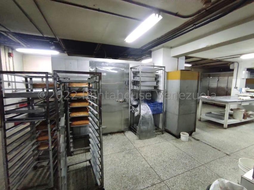 Comercial (Local Comercial) en Venta en Parque Valencia, Carabobo - 49