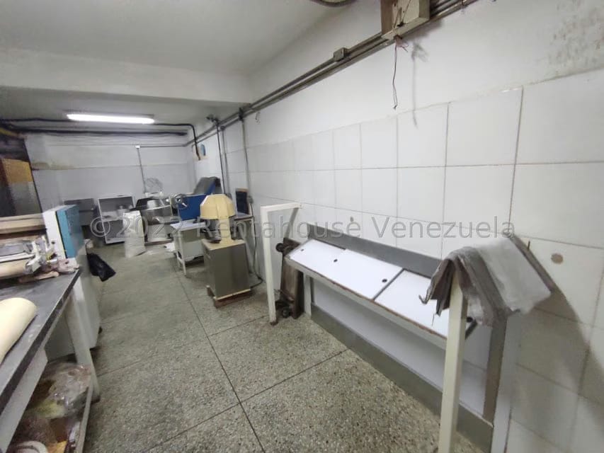 Comercial (Local Comercial) en Venta en Parque Valencia, Carabobo - 51
