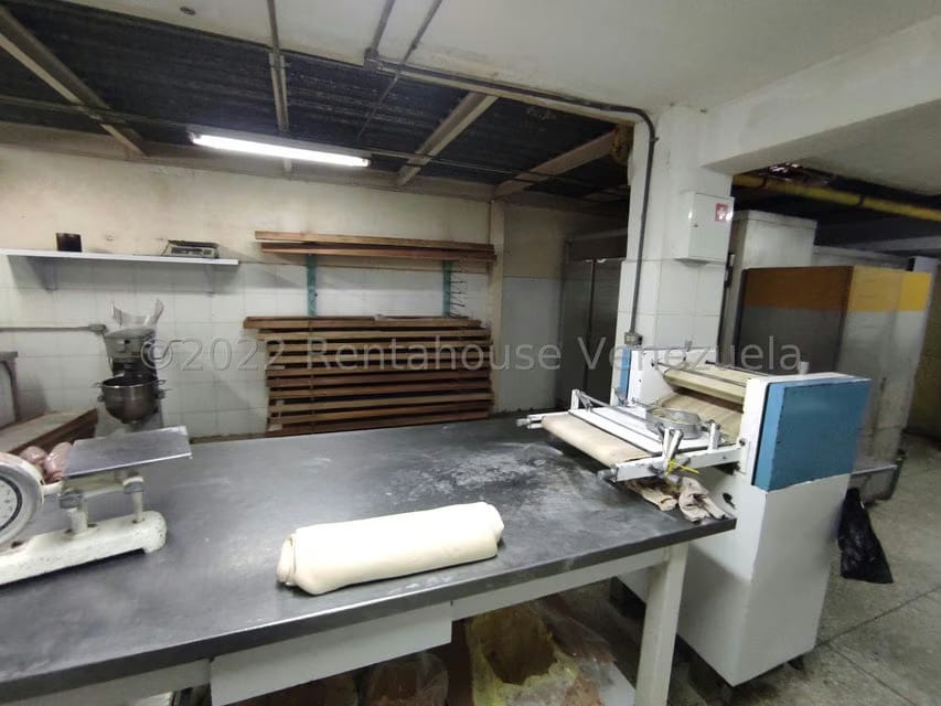 Comercial (Local Comercial) en Venta en Parque Valencia, Carabobo - 52