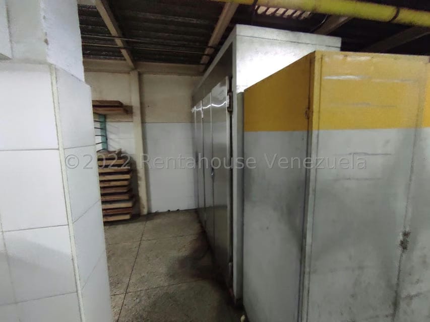 Comercial (Local Comercial) en Venta en Parque Valencia, Carabobo - 54