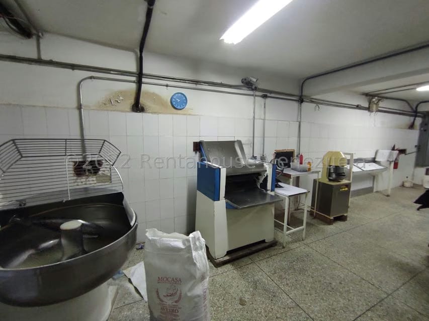 Comercial (Local Comercial) en Venta en Parque Valencia, Carabobo - 59