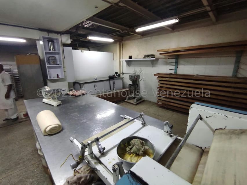 Comercial (Local Comercial) en Venta en Parque Valencia, Carabobo - 61