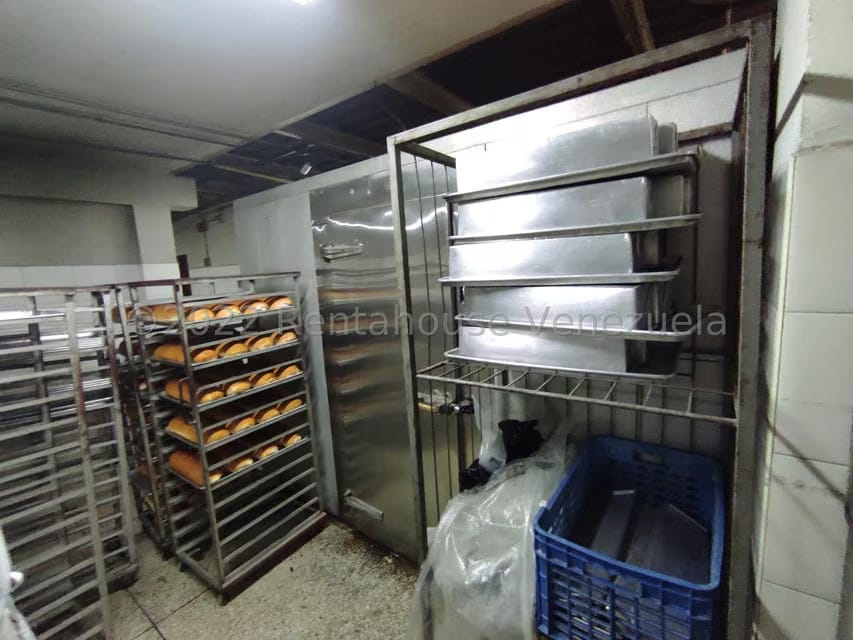 Comercial (Local Comercial) en Venta en Parque Valencia, Carabobo - 70
