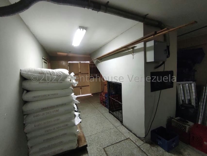 Comercial (Local Comercial) en Venta en Parque Valencia, Carabobo - 72
