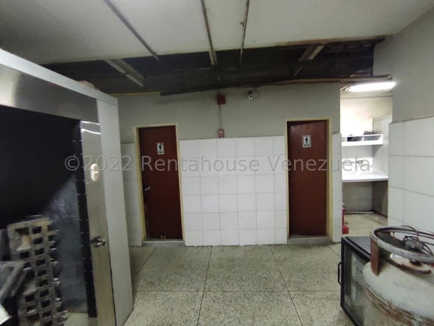 Comercial (Local Comercial) en Venta en Parque Valencia, Carabobo - 75