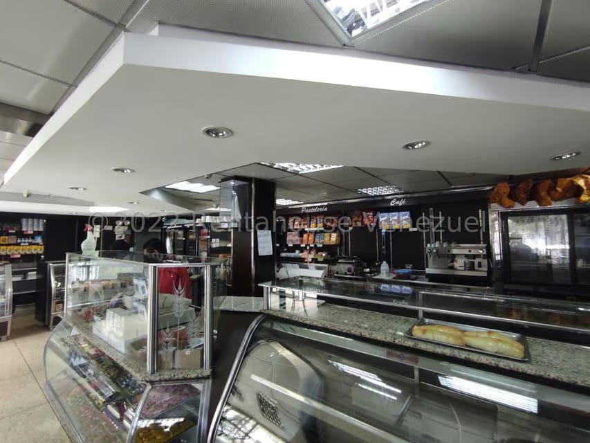 Comercial (Local Comercial) en Venta en Parque Valencia, Carabobo - 9
