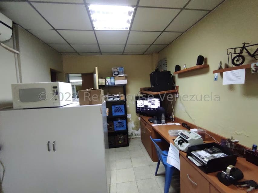 Comercial (Local Comercial) en Venta en Parque Valencia, Carabobo - 91