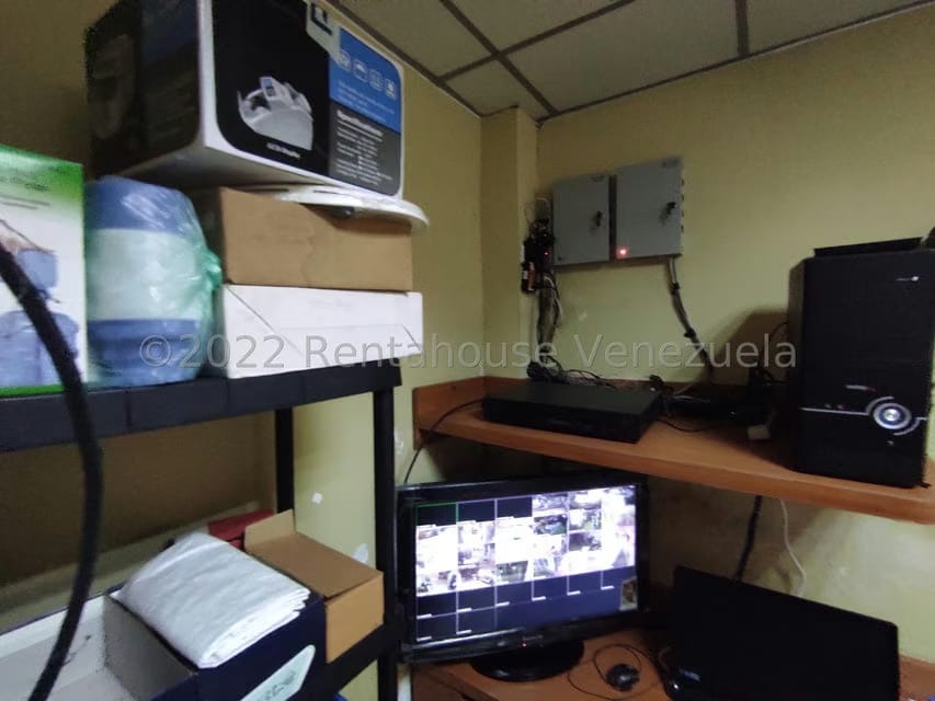 Comercial (Local Comercial) en Venta en Parque Valencia, Carabobo - 95