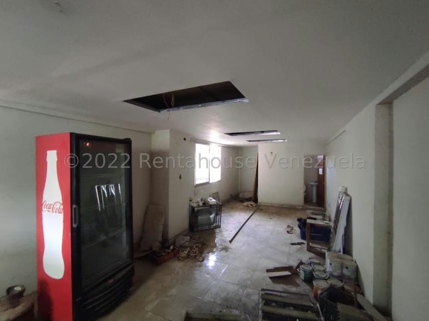 Comercial (Local Comercial) en Venta en Parque Valencia, Carabobo - 98