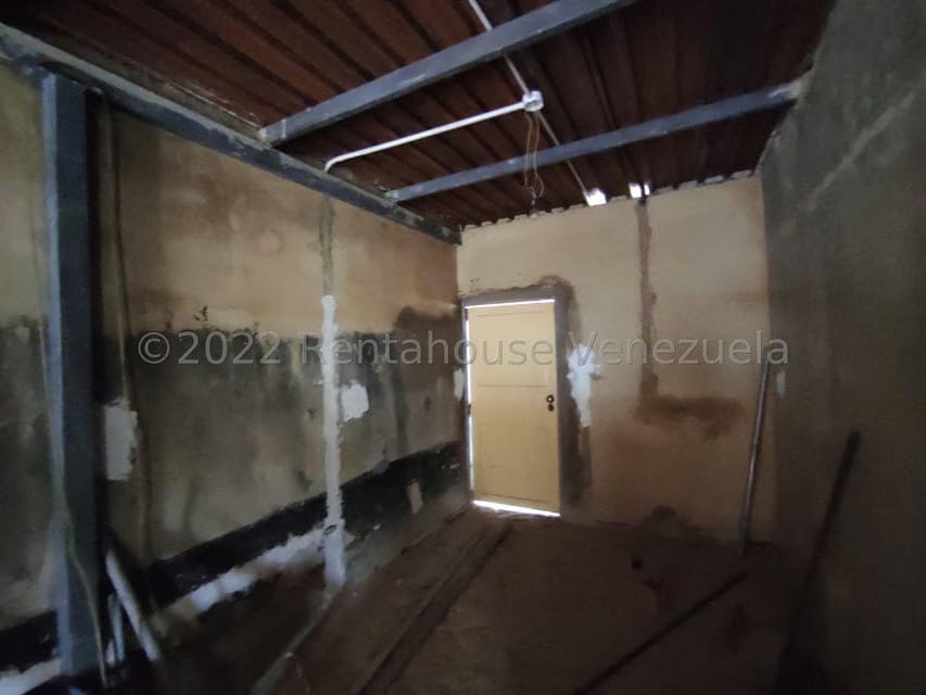 Comercial (Local Comercial) en Venta en Parque Valencia, Carabobo - 99