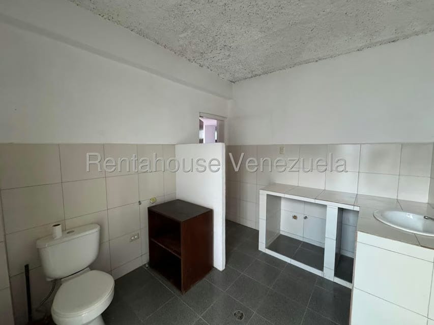 Casa (Multipes Niveles) en Alquiler en Colinas de Bello Monte, Distrito Metropolitano - 8