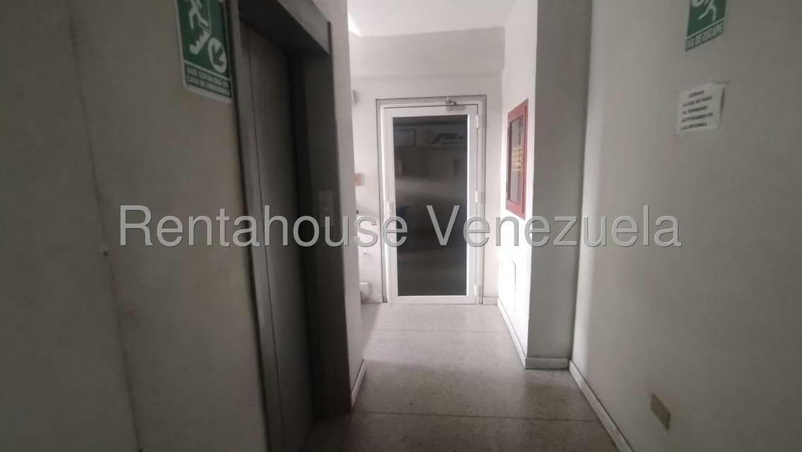 Comercial (Oficina) en Alquiler en Municipio Guaicaipuro, Miranda - 3