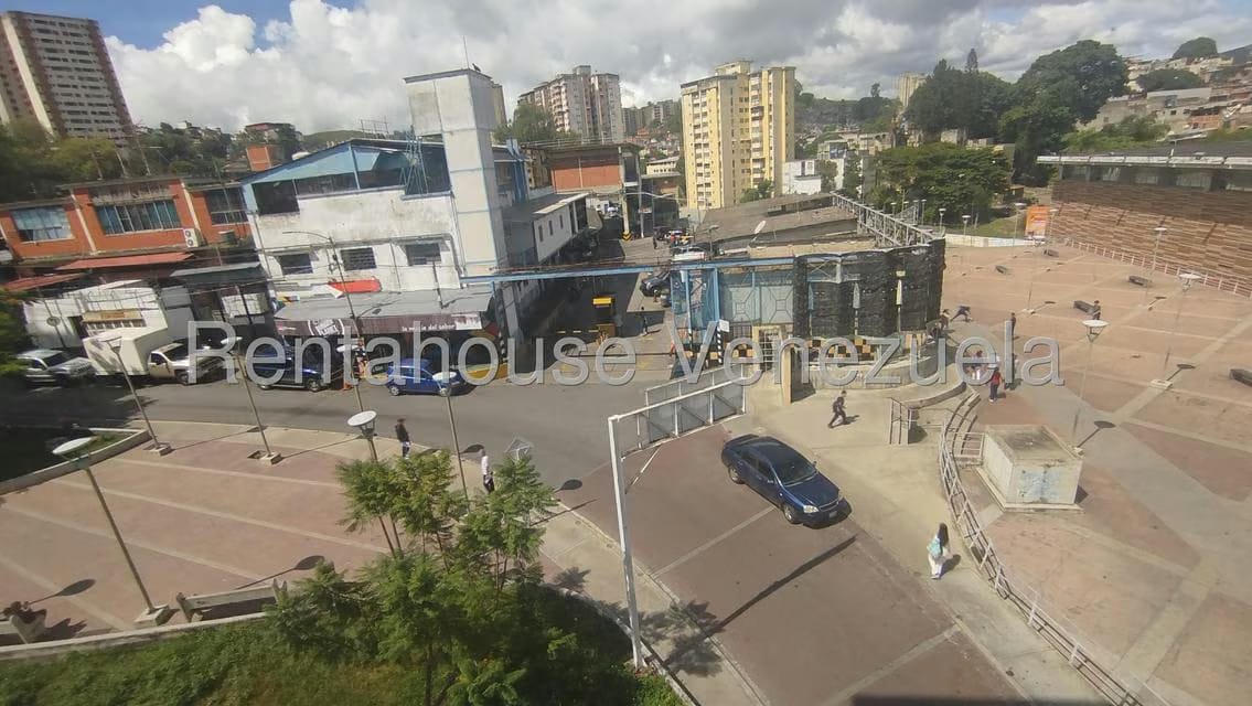 Comercial (Oficina) en Alquiler en Municipio Guaicaipuro, Miranda - 7