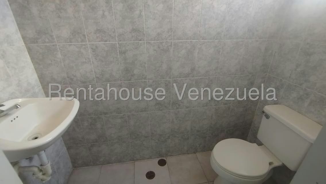 Comercial (Oficina) en Alquiler en Municipio Guaicaipuro, Miranda - 8