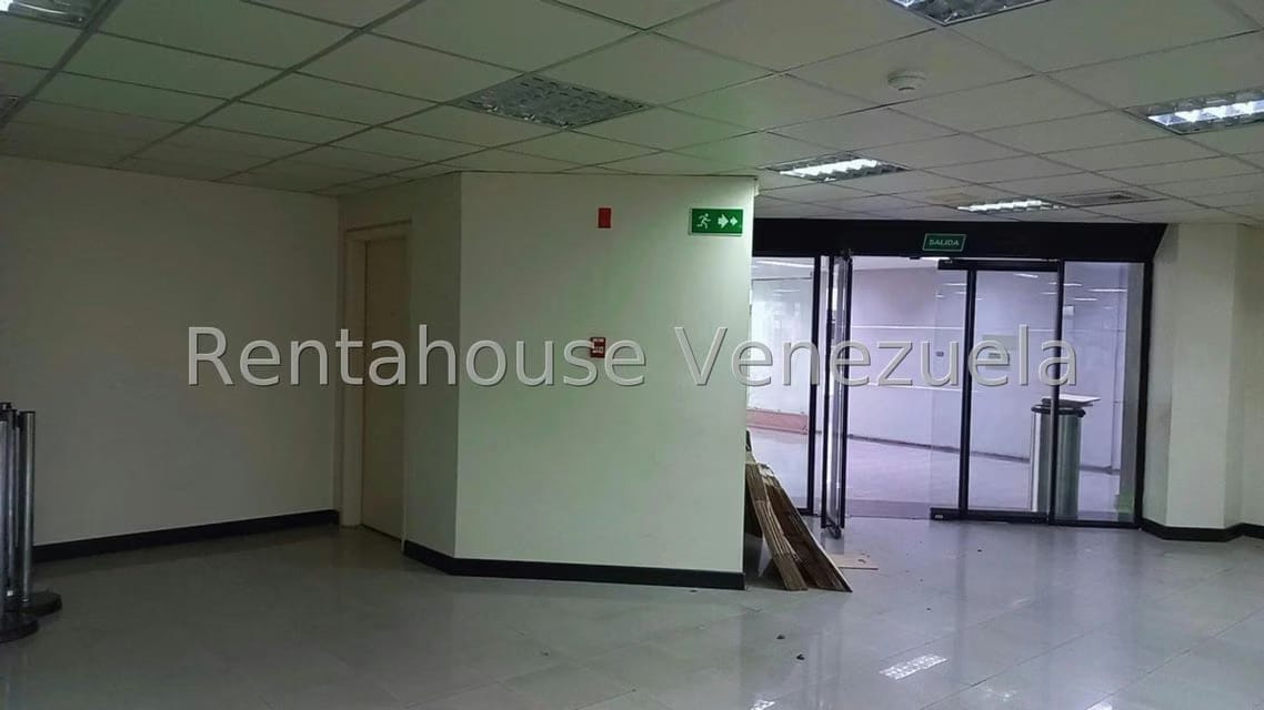 Comercial (Local Comercial) en Venta en El Cafetal, Distrito Metropolitano - 3