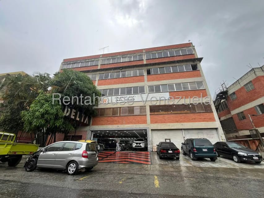 Comercial (Local Comercial) en Alquiler en La Urbina, Distrito Metropolitano - 22