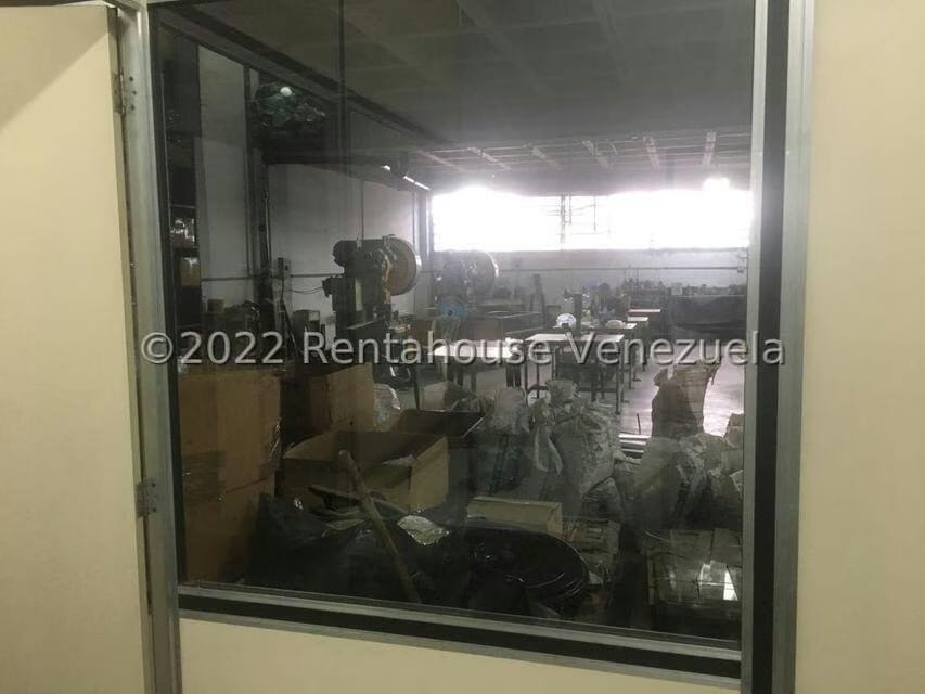 Comercial (Local Comercial) en Venta en Lebrun, Distrito Metropolitano - 16