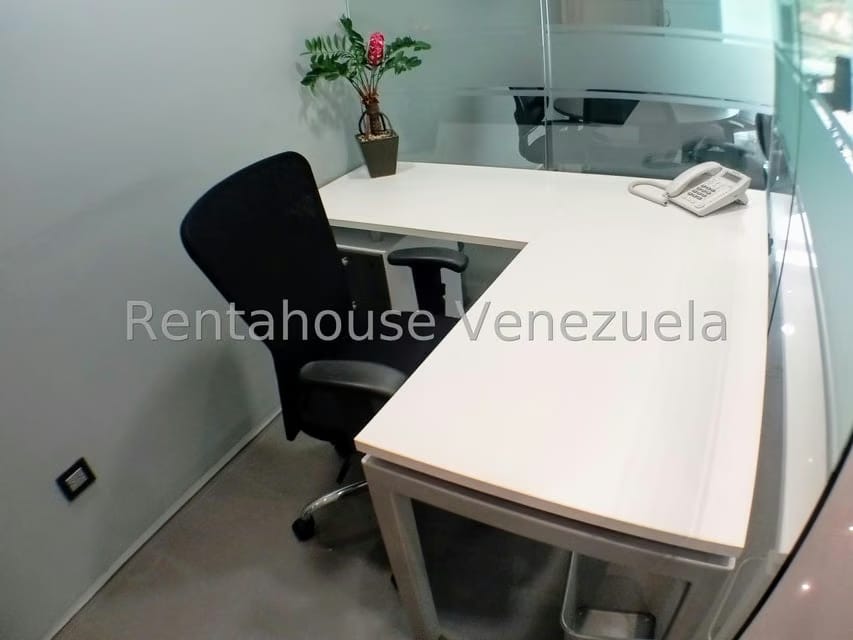 Comercial (Oficina) en Alquiler en Macaracuay, Distrito Metropolitano - 17