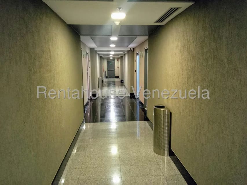 Comercial (Oficina) en Alquiler en Macaracuay, Distrito Metropolitano - 31
