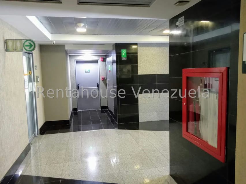 Comercial (Oficina) en Alquiler en Macaracuay, Distrito Metropolitano - 33