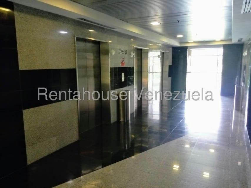 Comercial (Oficina) en Alquiler en Macaracuay, Distrito Metropolitano - 34