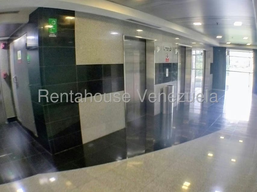 Comercial (Oficina) en Alquiler en Macaracuay, Distrito Metropolitano - 35