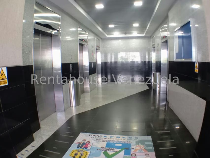 Comercial (Oficina) en Alquiler en Macaracuay, Distrito Metropolitano - 37