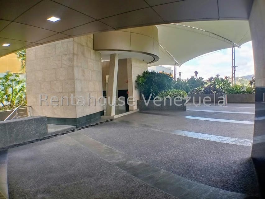Comercial (Oficina) en Alquiler en Macaracuay, Distrito Metropolitano - 38