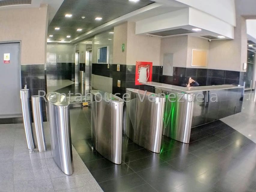 Comercial (Oficina) en Alquiler en Macaracuay, Distrito Metropolitano - 40