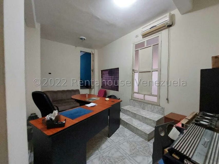 Comercial (Local Comercial) en Venta en Circunvalacion Dos, Zulia - 12