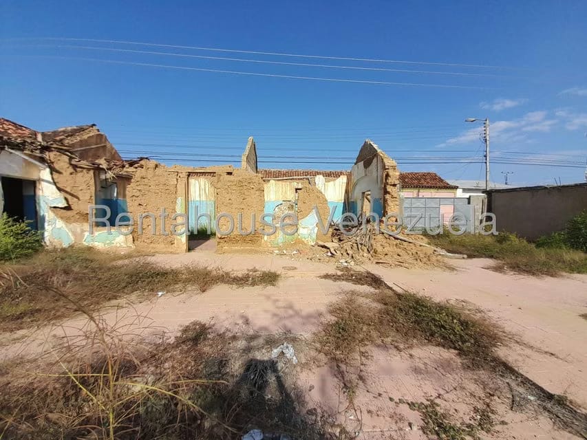 Terreno (Comercial) en Venta en Centro, Falcon - 4