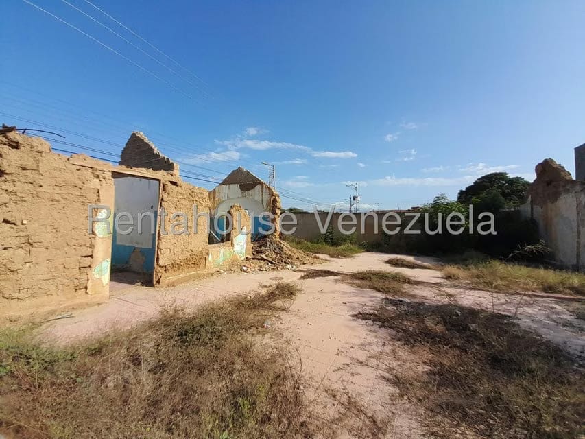 Terreno (Comercial) en Venta en Centro, Falcon - 7