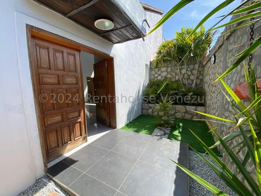 Casa (Duplex) en Venta en Guacuco, Nueva Esparta - 5