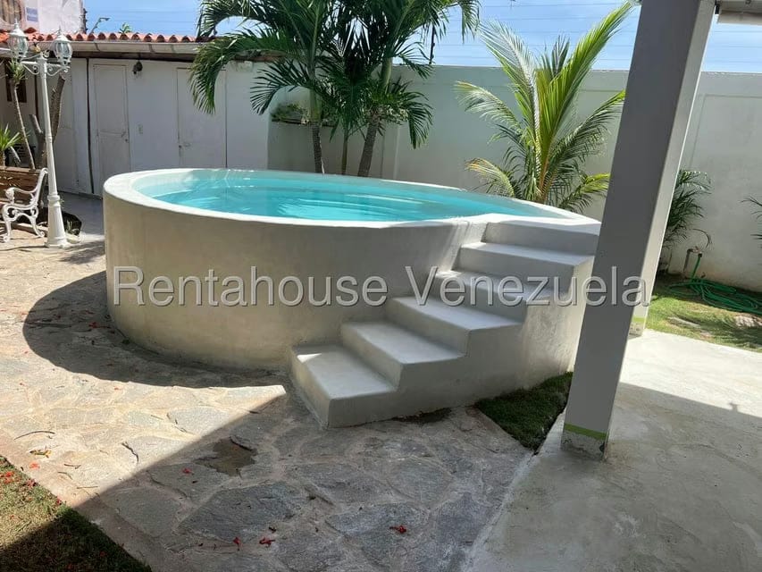 Casa (Duplex) en Venta en Guacuco, Nueva Esparta - 41
