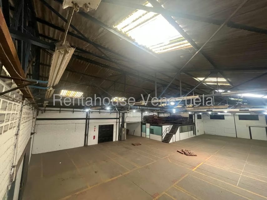 Comercial (Local Comercial) en Alquiler en Zona Industrial San Vicente, Aragua - 16