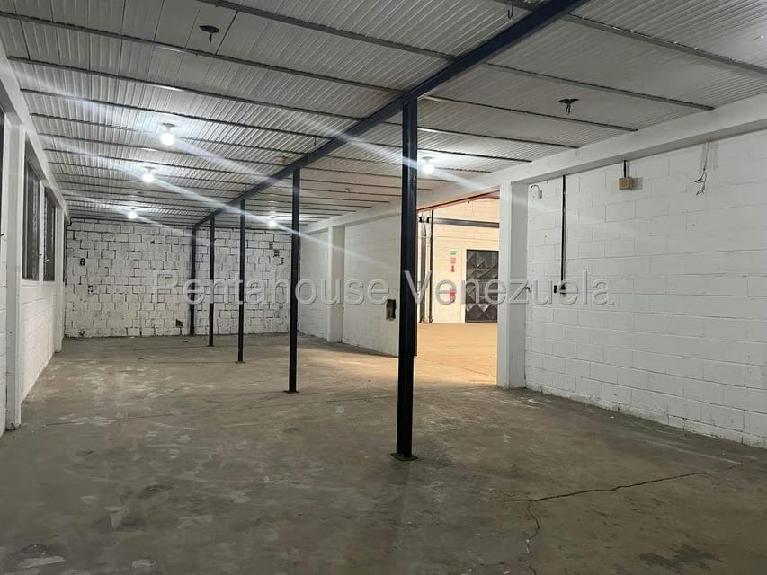 Comercial (Local Comercial) en Alquiler en Zona Industrial San Vicente, Aragua - 22