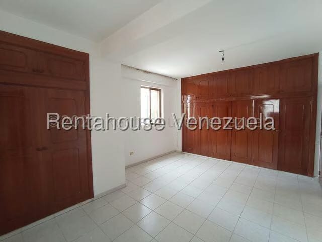 Apartamento (1 Nivel) en Venta en Zona Centro, Aragua - 26