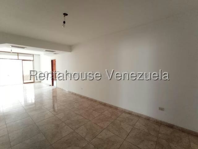 Apartamento (1 Nivel) en Venta en Zona Centro, Aragua - 9