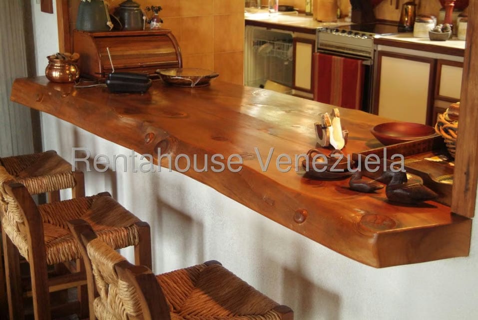 Casa (Multipes Niveles) en Venta en La Colonia Tovar, Aragua - 8