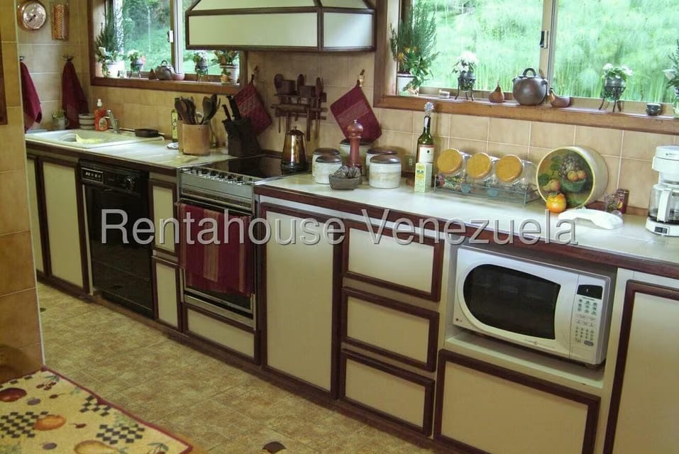 Casa (Multipes Niveles) en Venta en La Colonia Tovar, Aragua - 9